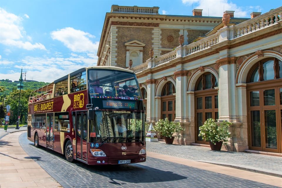 Budapest: Big Bus Hop-On Hop-Off Sightseeing Tour
