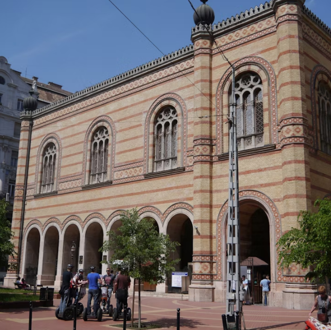 Hungarian Jewish Museum & Dohány Synagogue Complex: Fast Track
